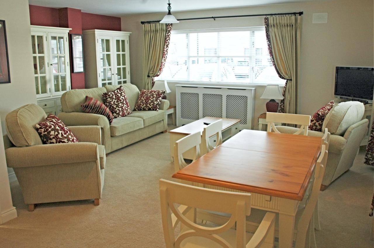 Moyvalley Hotel Self Catering Cottages 外观 照片
